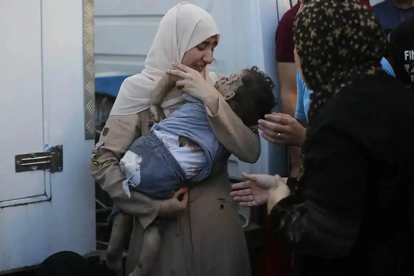 شمار شهدا در غزه به 33 هزار و 207 نفر افزایش یافت