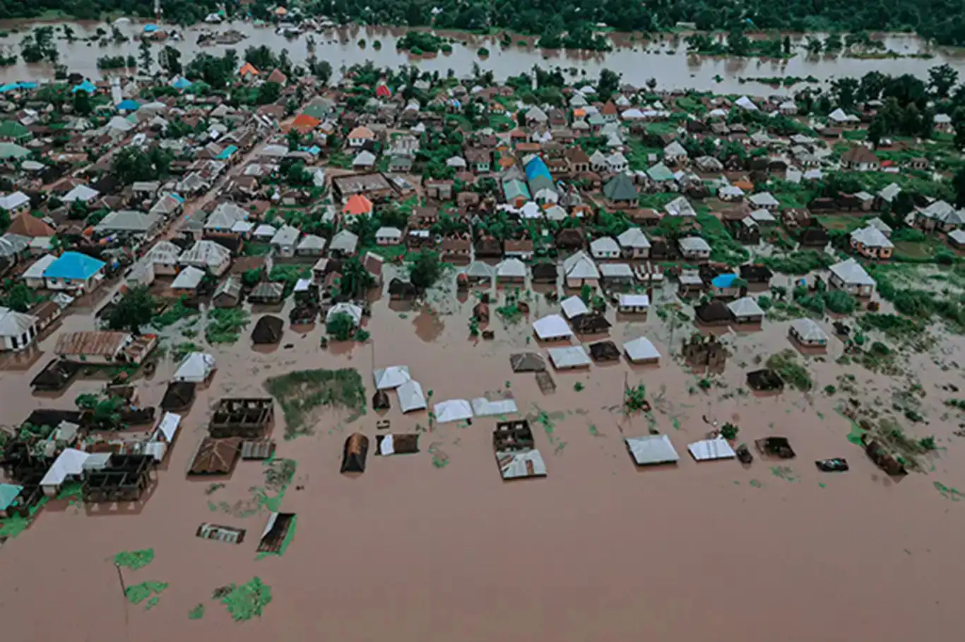 ارتفاع عدد ضحايا الفيضانات في كينيا إلى 210 