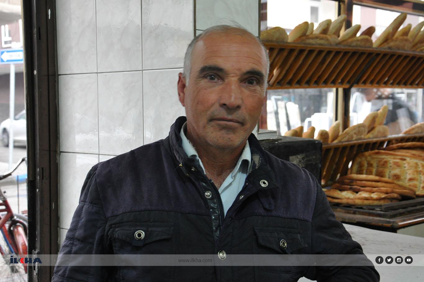 Batmanlı fırıncı Ramazan ayı dolaysıyla ekmek fiyatını düşürdü Batmanlı fırıncı Ramazan ayı dolaysıyla ekmek fiyatını düşürdü