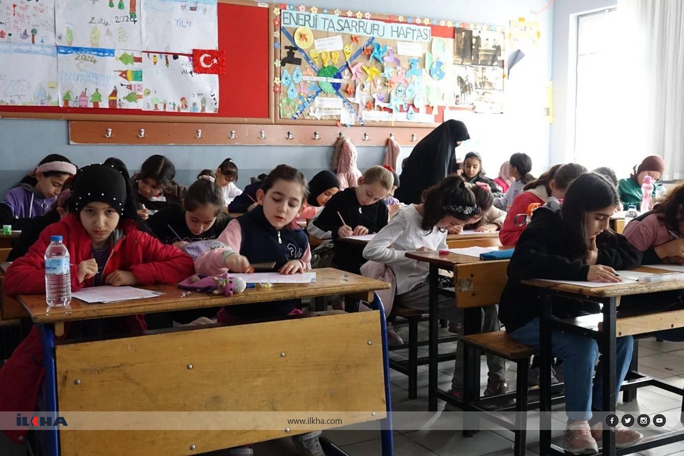 Siyer Yarışmasında birinci olan Zehra Çelik duygu ve düşüncelerini paylaştı Siyer Yarışmasında birinci olan Zehra Çelik duygu ve düşüncelerini paylaştı