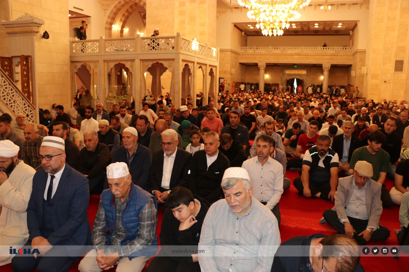 Büyük Ankara Camii’nde Kurban Bayramı namazı