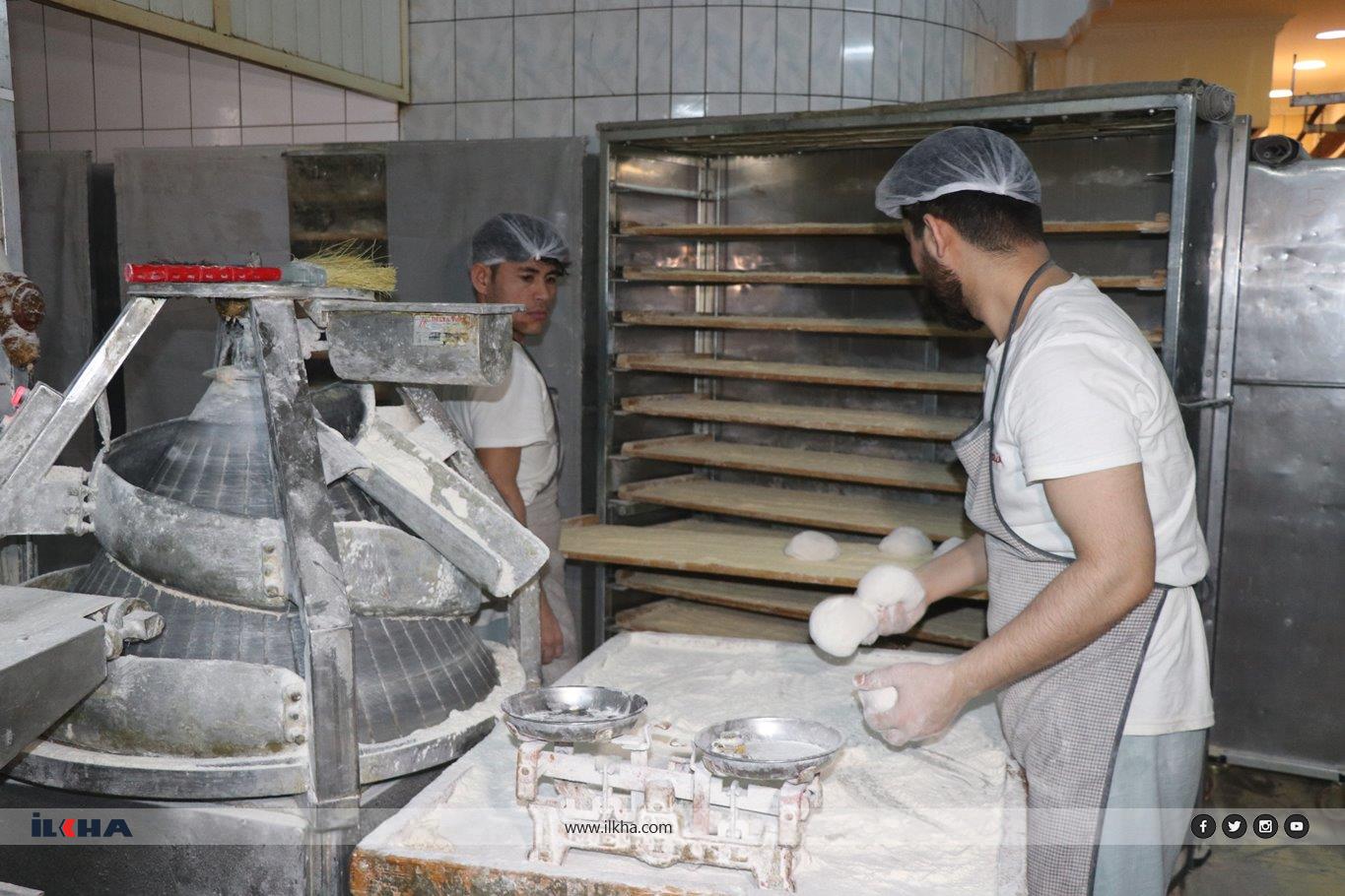 Fırıncıların Ramazan yoğunluğu: Gün boyunca dinlenmeden pide çıkarıyorlar