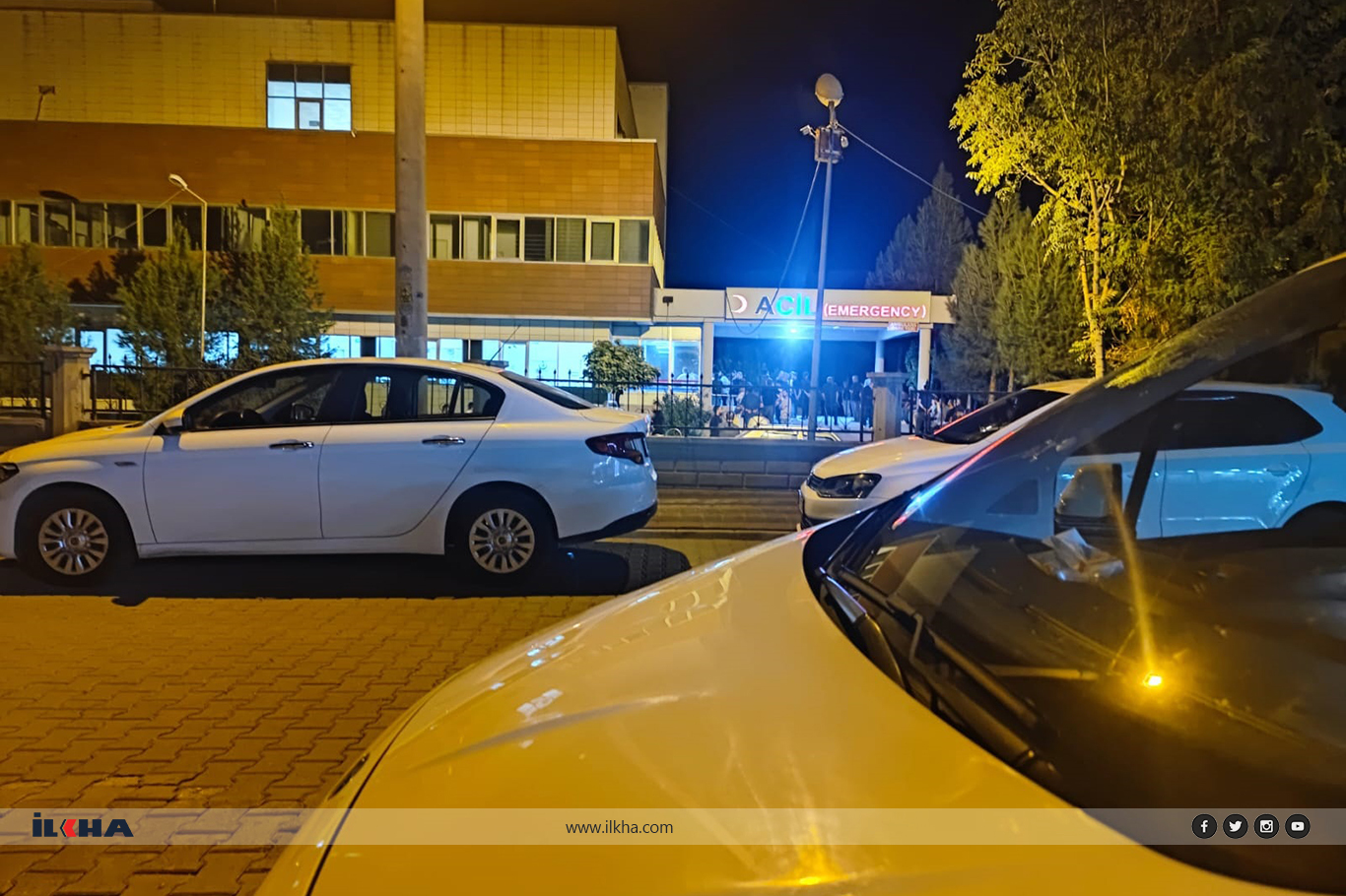 Diyarbakır'da silahlı kavga: 2 ölü, 2 yaralı Diyarbakır'da silahlı kavga: 2 ölü, 2 yaralı