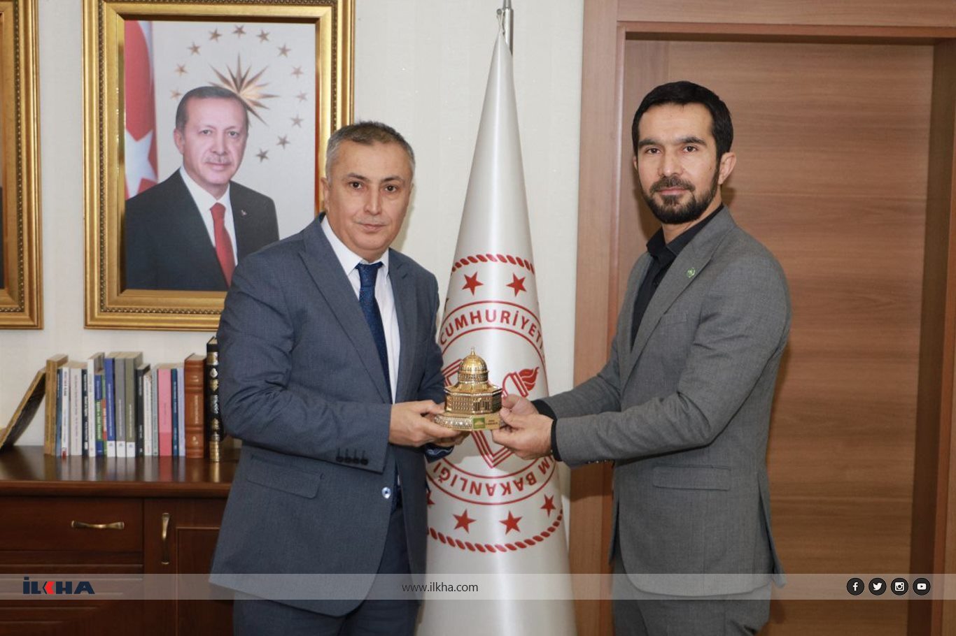 HÜDA PAR Bursa İl Başkanlığı'ndan yeni atanan İl Millî Eğitim Müdürüne ziyaret