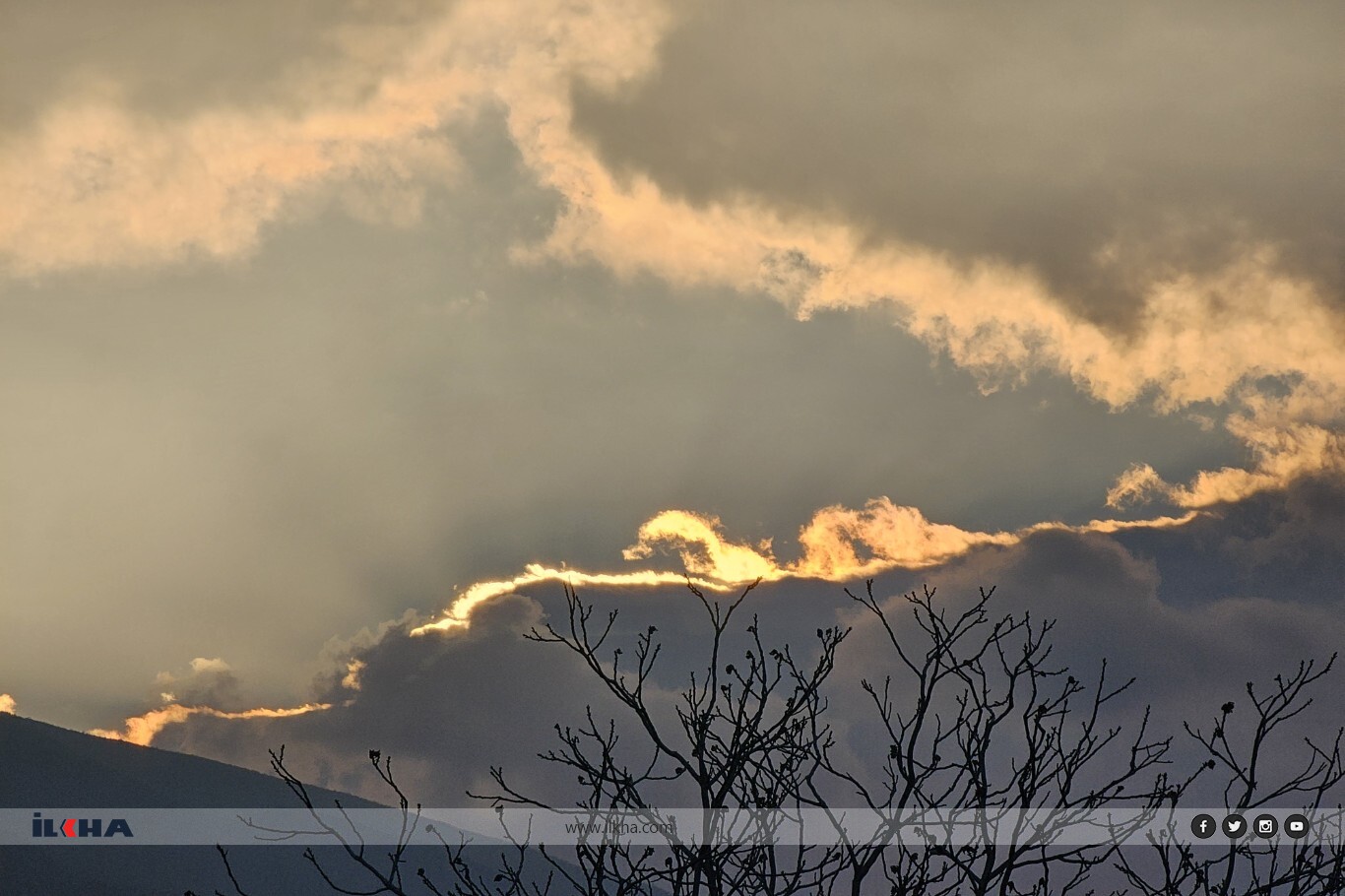 Bursa’da bulutlar arasında gün batımı görsel şölen sundu