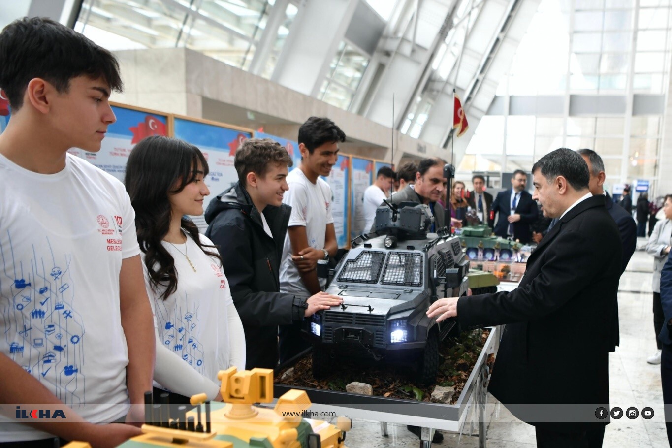 Ankara Valisi Şahin’den yerli malı haftası sergisine ziyaret