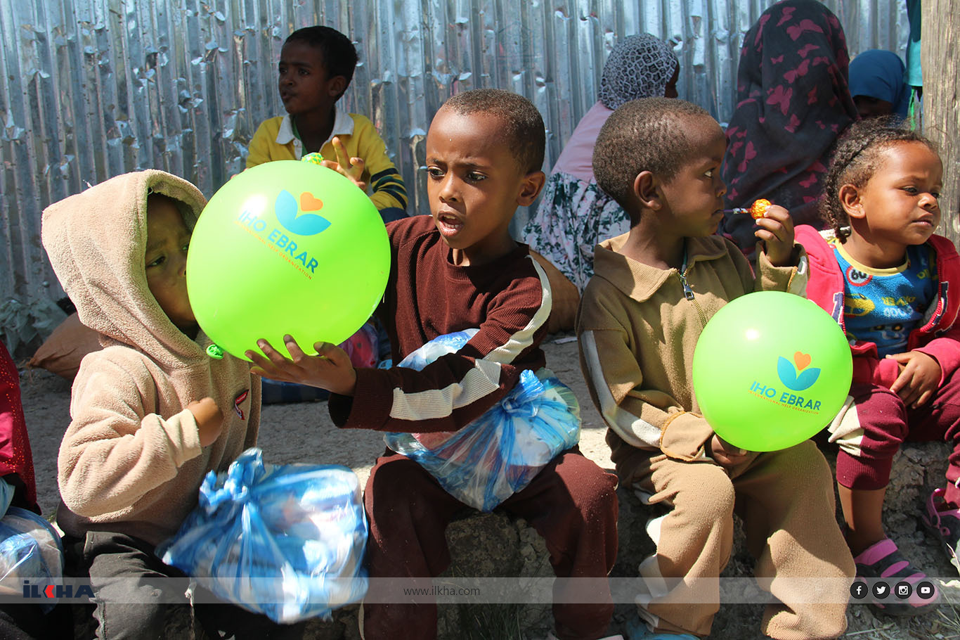 IHO EBRAR, Etiyopya'da yüzlerce yetimi giydirdi