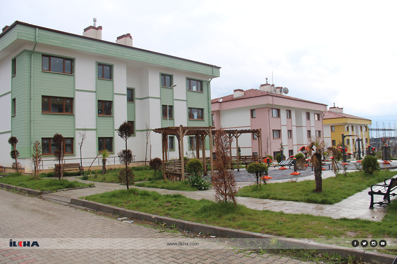 Lice depremi mağdurları: Konutlarımızı teslim edin