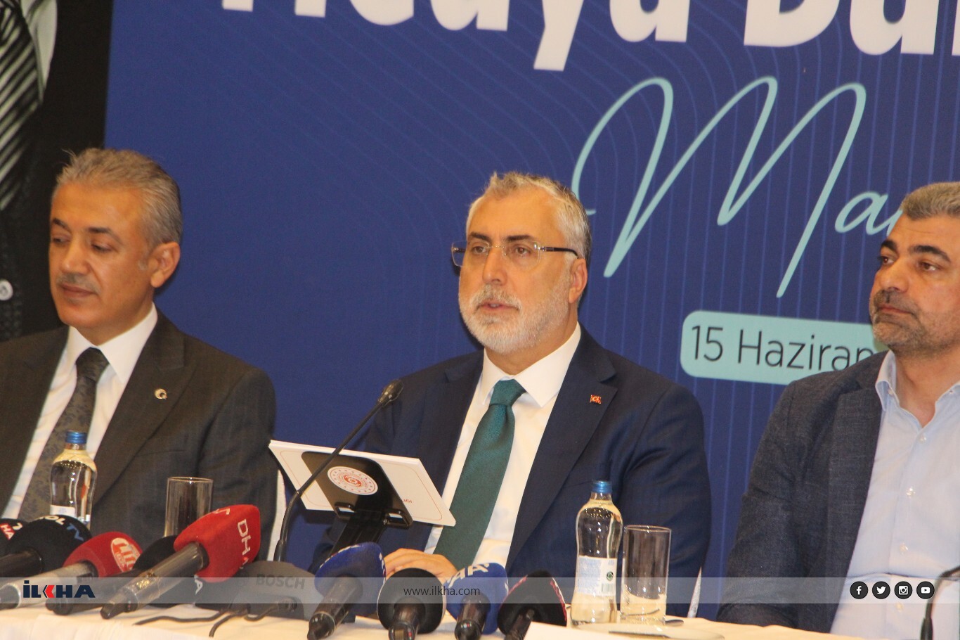 Bakan Işıkhan Mardin’de basın temsilcileriyle buluştu Bakan Işıkhan Mardin’de basın temsilcileriyle buluştu