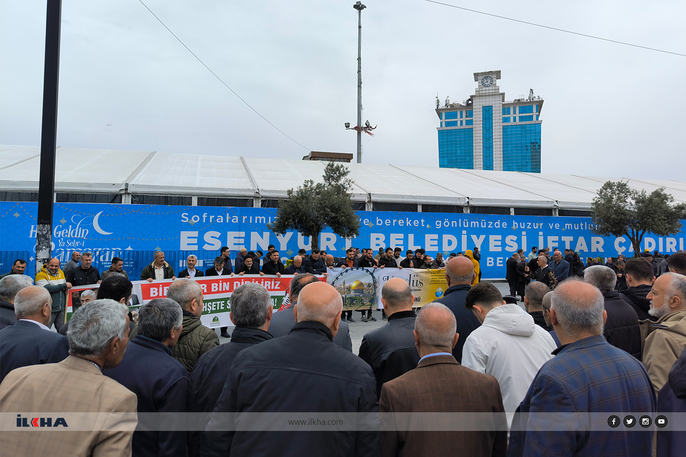 İstanbul'da 5 ilçede eş zamanlı "Dünya Kudüs Günü" açıklaması İstanbul'da 5 ilçede eş zamanlı "Dünya Kudüs Günü" açıklaması