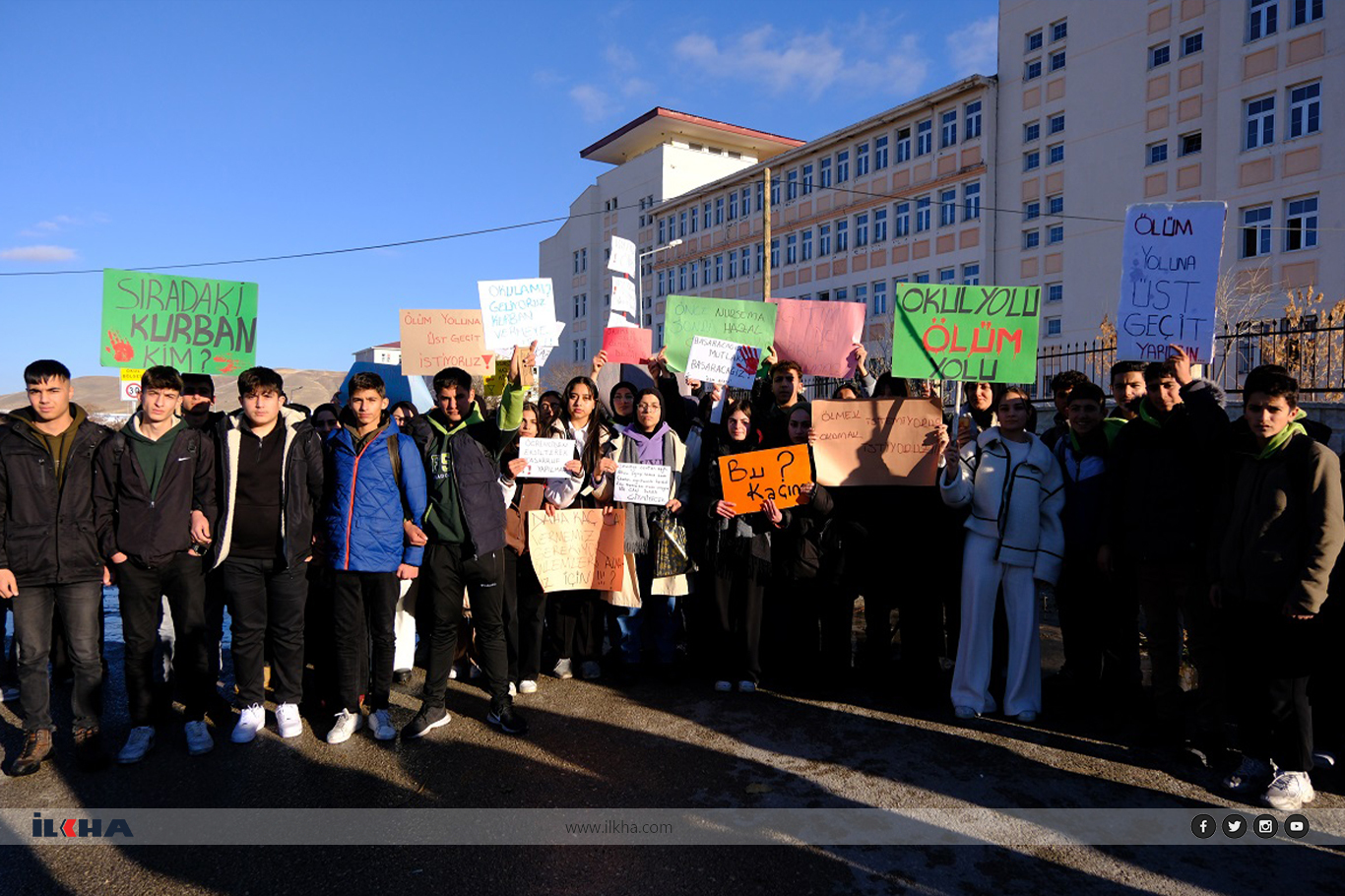 Van’da "ölüm yolu" olarak bilinen okul bölgesine çözüm için yetkililere çağrı Van’da "ölüm yolu" olarak bilinen okul bölgesine çözüm için yetkililere çağrı