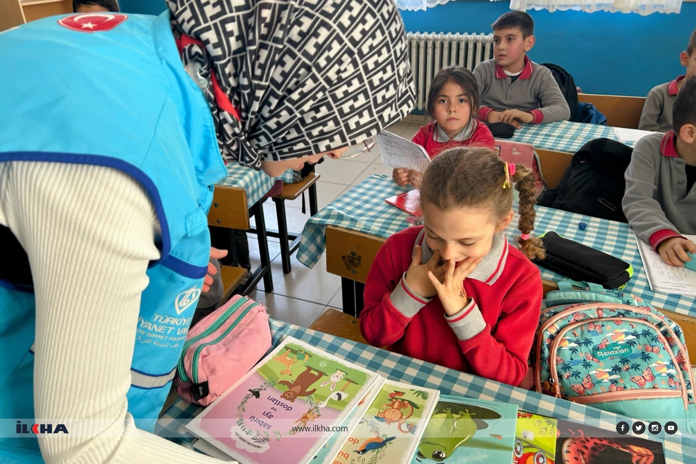 "Hediyem Kitap Olsun" projesiyle 500 bin kitap dağıtıldı "Hediyem Kitap Olsun" projesiyle 500 bin kitap dağıtıldı