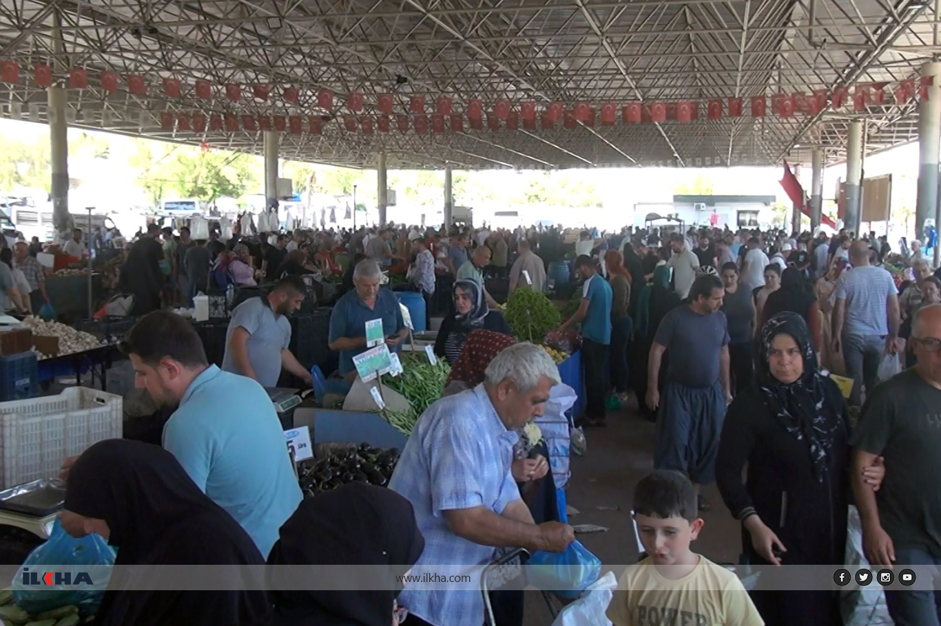 Pazarcı esnafı: Hem biz hem de vatandaş mağdur