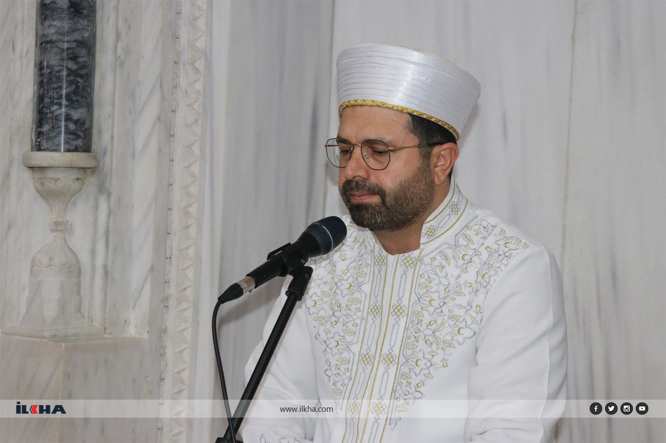 Hür Gençlik sabah namazında Gazze için duada buluştu Hür Gençlik sabah namazında Gazze için duada buluştu