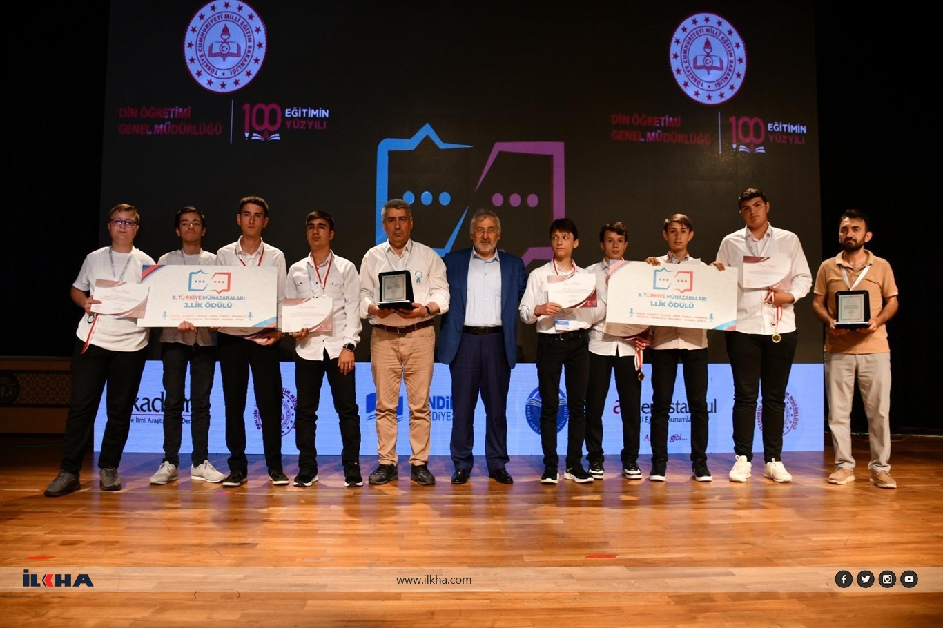 "8. Türkiye Münazaraları" yarışmasında ödüller sahiplerini buldu