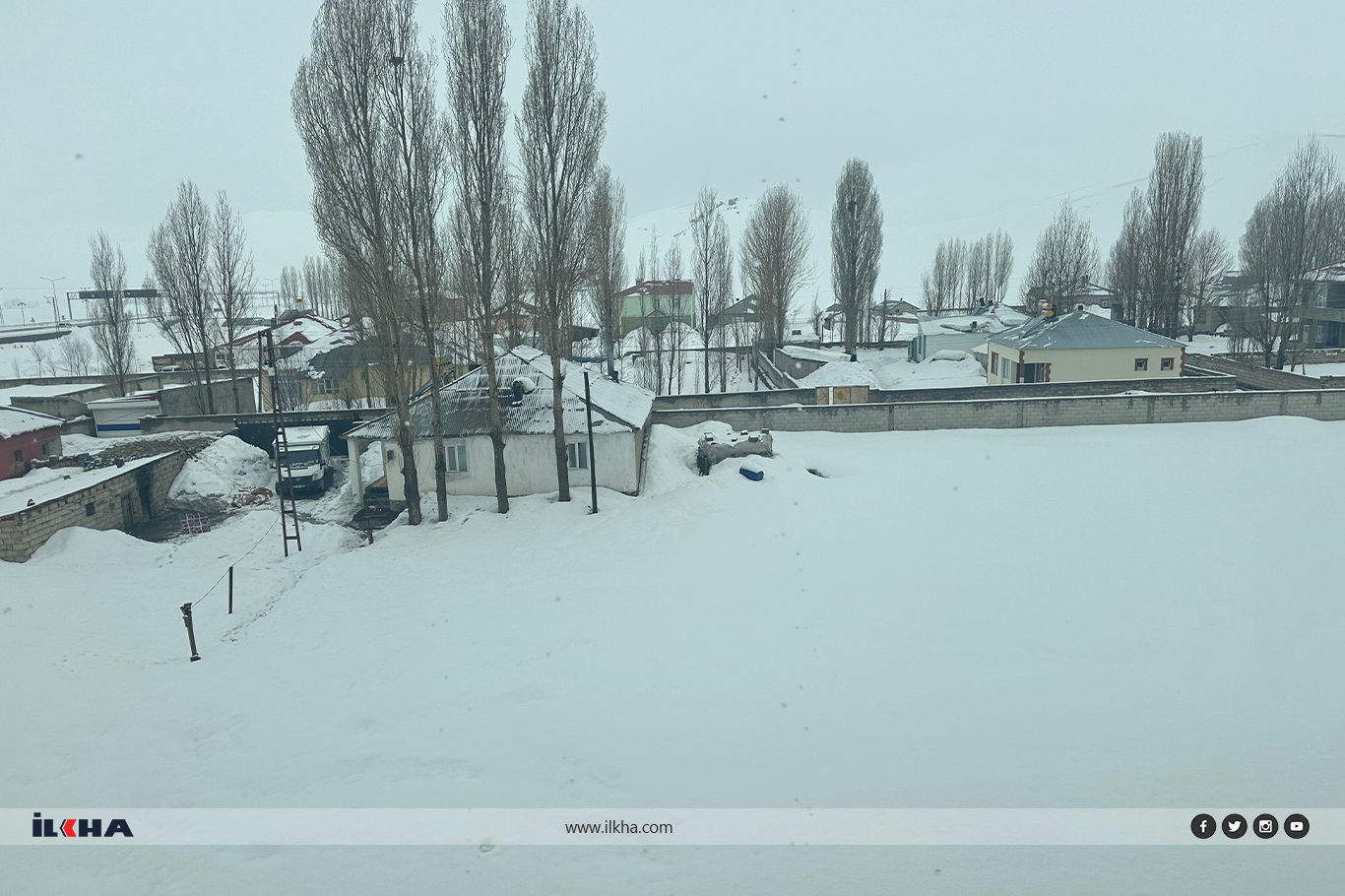 Çaldıran’da kar yağışı etkili oluyor