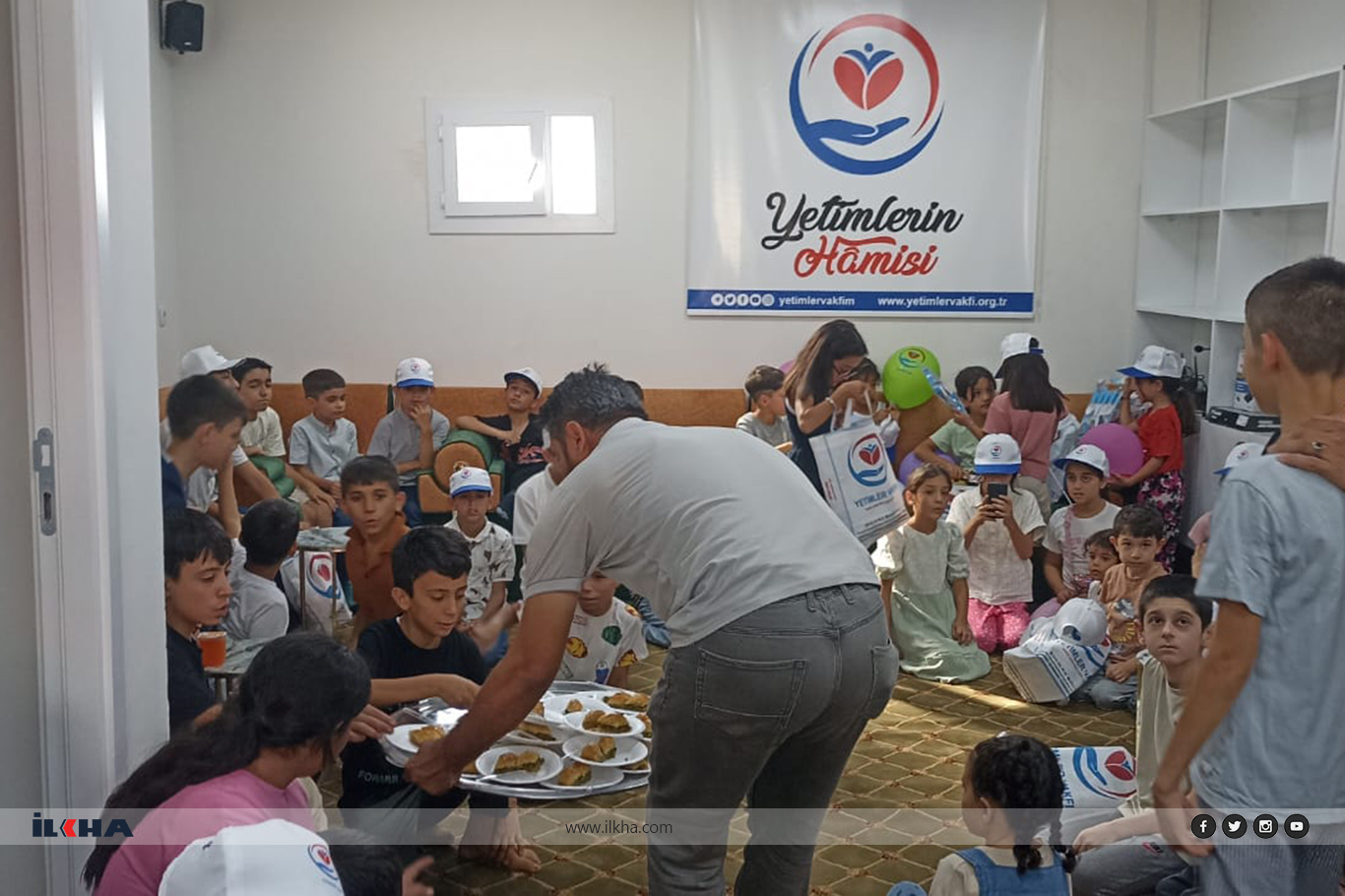 Yetimler Vakfı Gaziantep Temsilciliği dualarla açıldı Yetimler Vakfı Gaziantep Temsilciliği dualarla açıldı