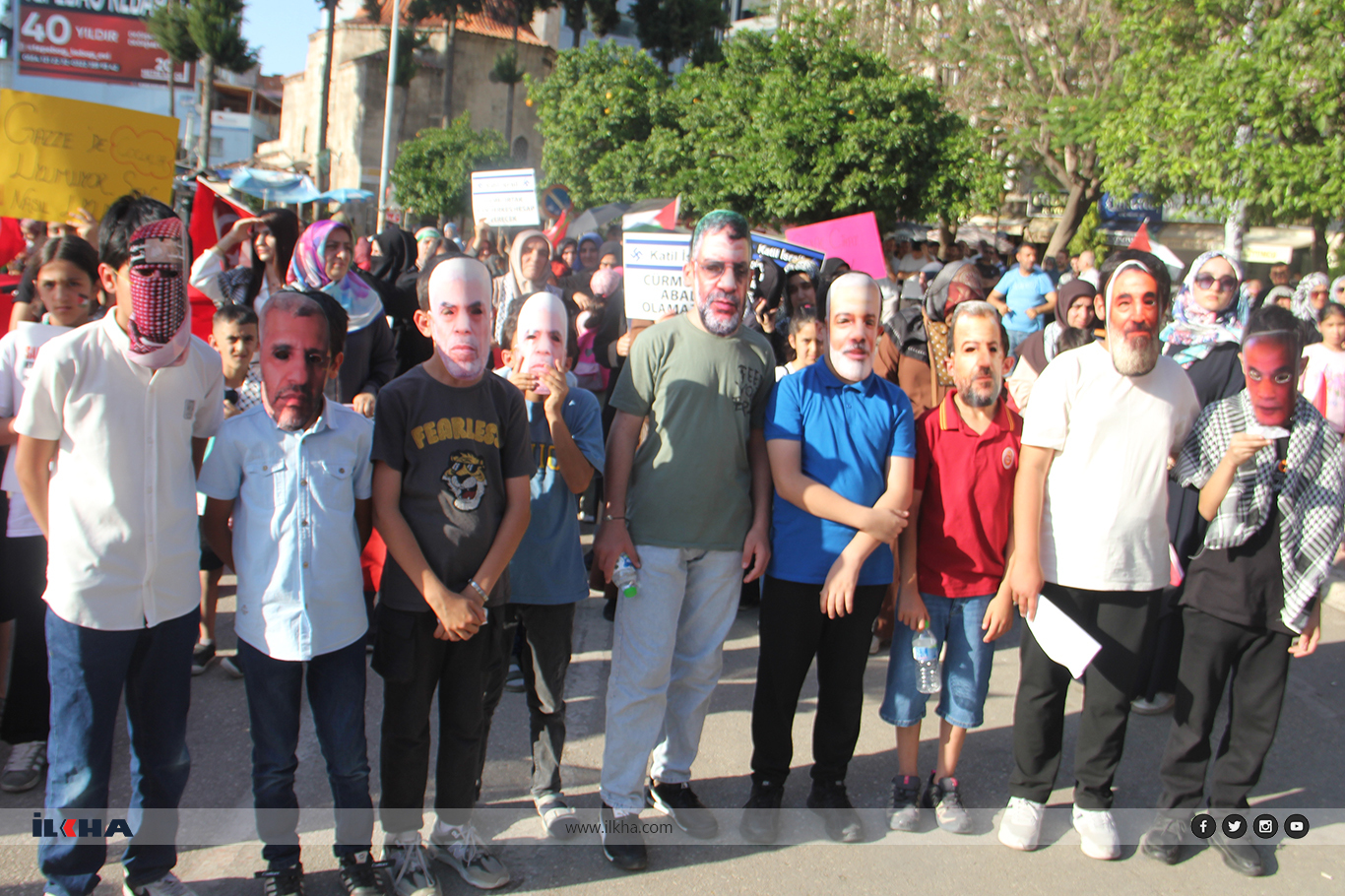 Adanalı anneler ve çocuklardan Gazze’ye destek yürüyüşü