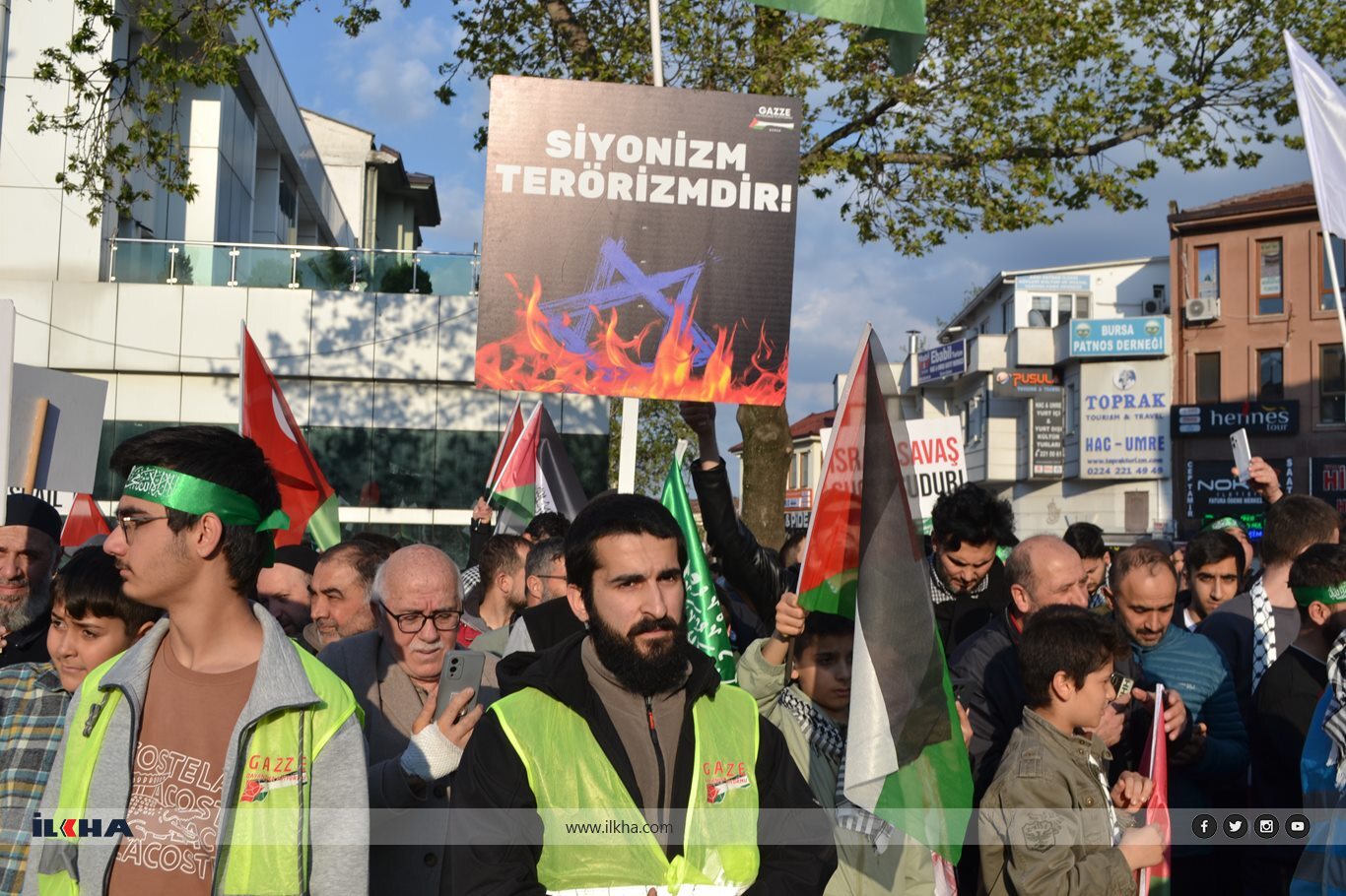 Bursa'da binlerce kişi Gazze'ye destek için yürüdü
