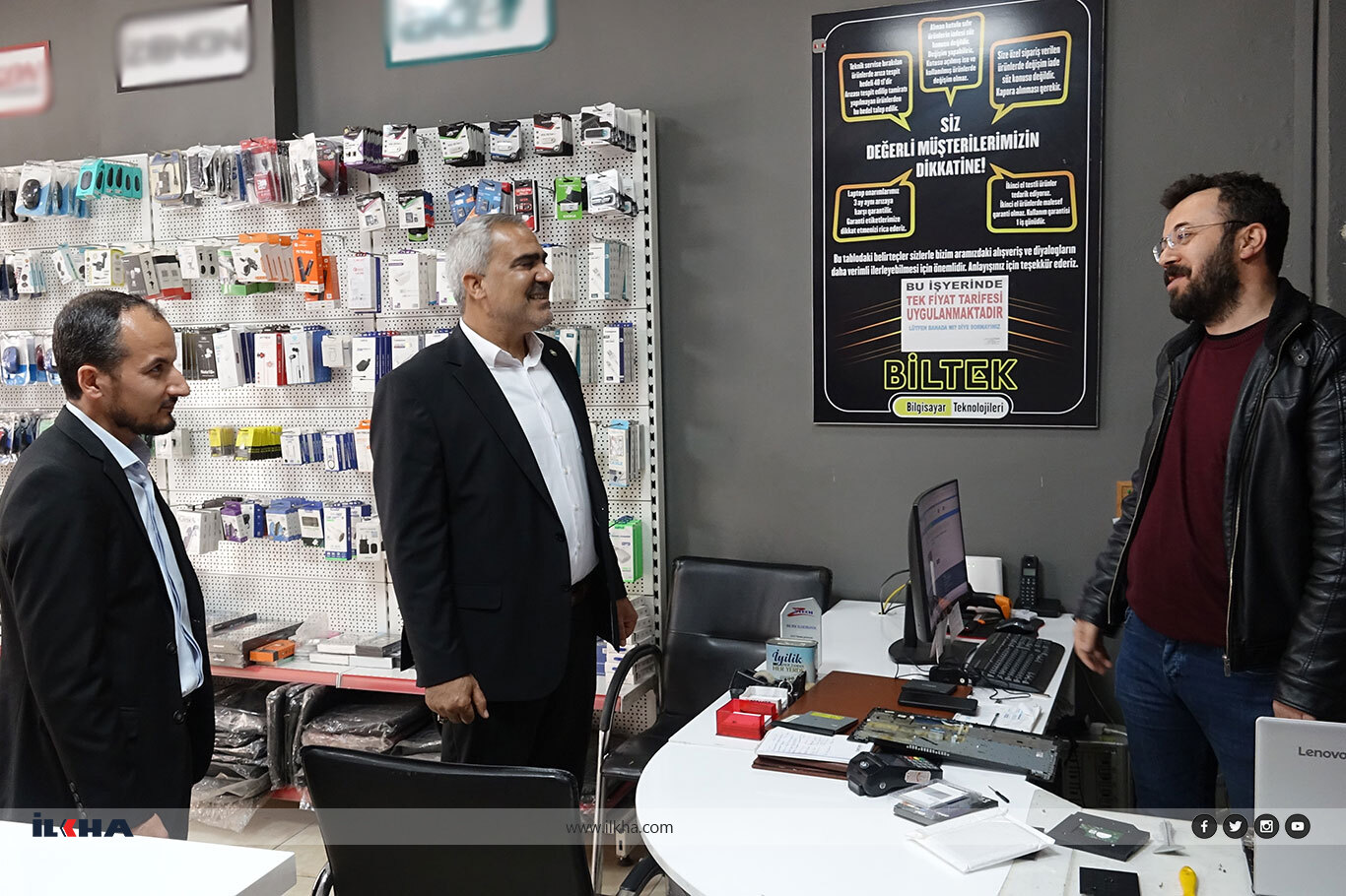 Gaziantep Büyükşehir Belediye Başkan adayı Erat, Nizip'te esnaf ziyareti yaptı Gaziantep Büyükşehir Belediye Başkan adayı Erat, Nizip'te esnaf ziyareti yaptı
