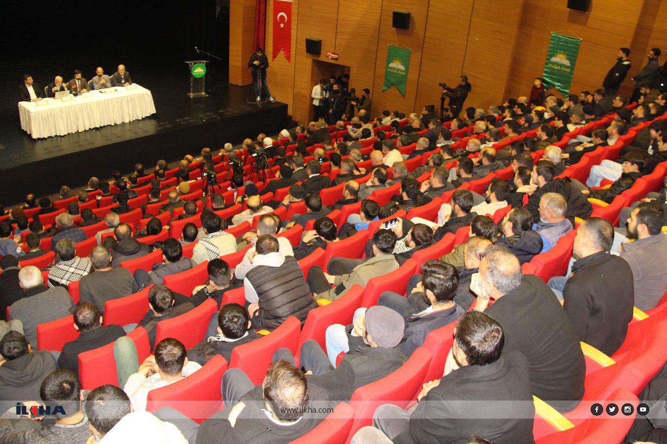 HÜDA PAR'dan "Anadilimi Seçiyorum" paneli	