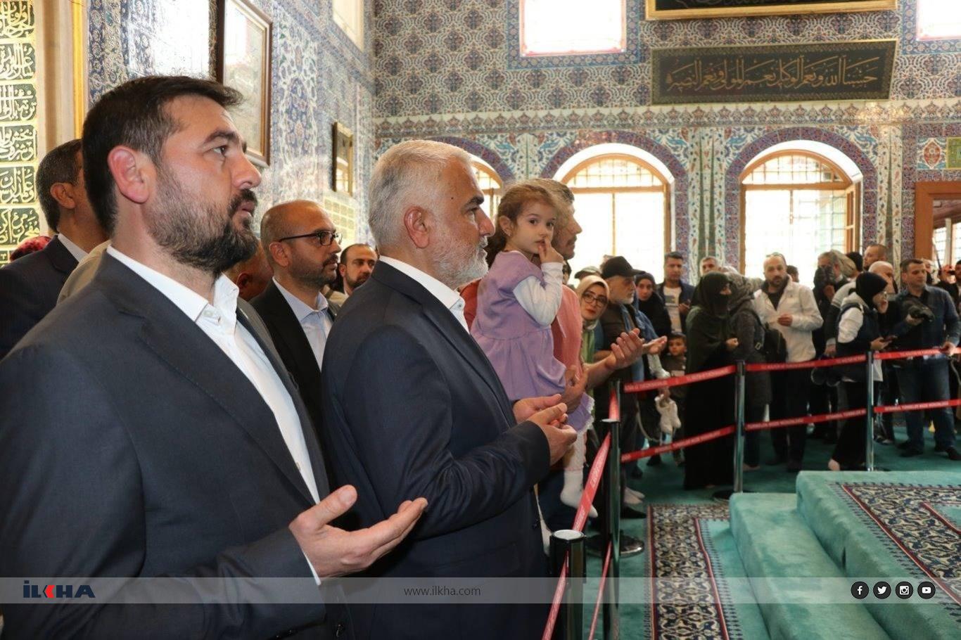 HÜDA PAR Genel Başkanı Yapıcıoğlu, siyasi parti stantları ve esnaf ziyaretinde bulundu HÜDA PAR Genel Başkanı Yapıcıoğlu, siyasi parti stantları ve esnaf ziyaretinde bulundu