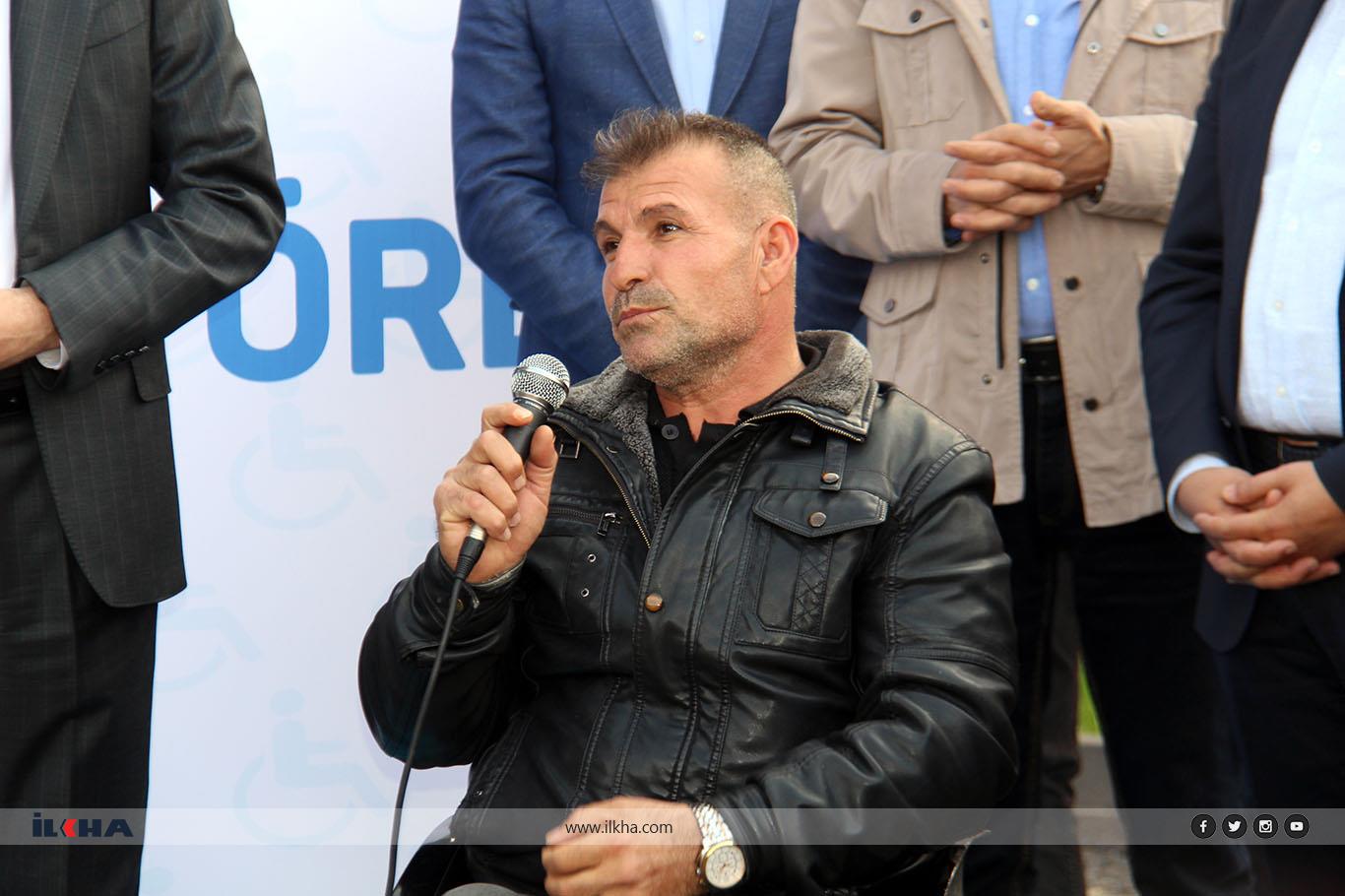 Kayapınar Belediyesi’nden 100 engelliye akülü araç desteği