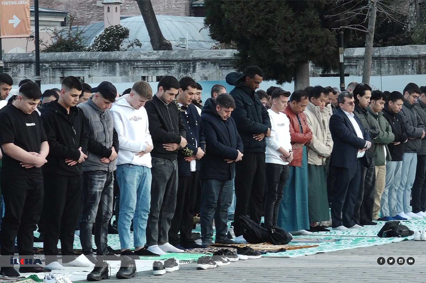 On binler Ayasofya'da bayram namazında buluştu On binler Ayasofya'da bayram namazında buluştu