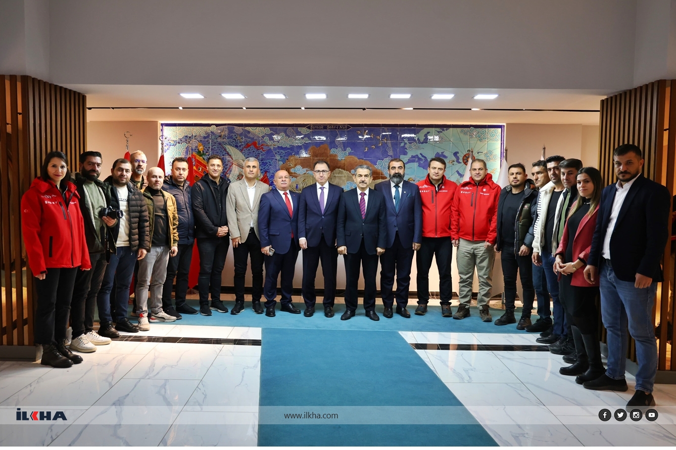 Şırnak Valisi Birol Ekici gazetecilerle bir araya geldi Şırnak Valisi Birol Ekici gazetecilerle bir araya geldi