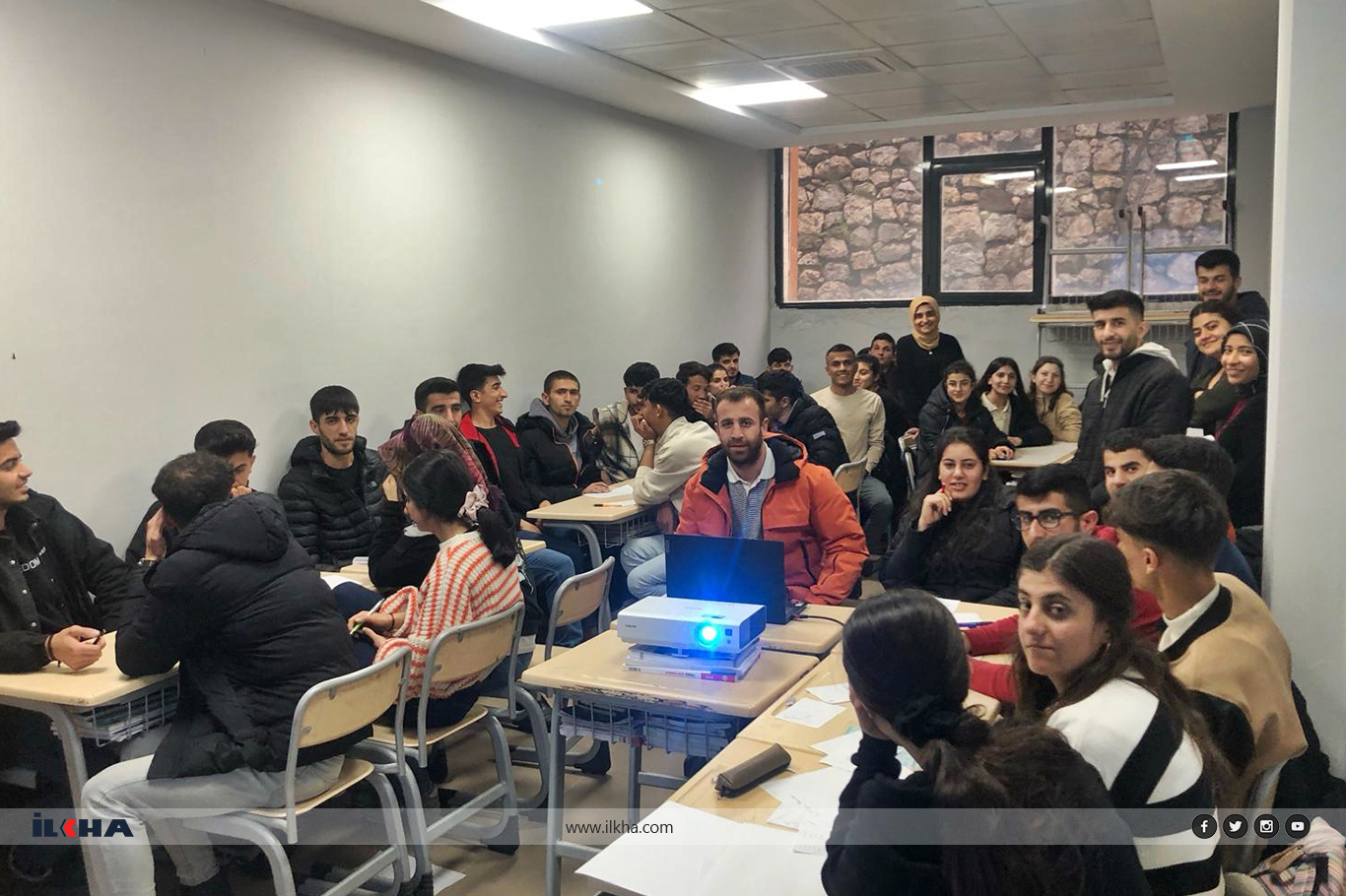 Şırnak’ta gönüllü öğretmenler öğrencileri sınava hazırlıyorlar