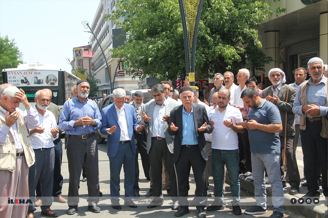 HÜDA PAR Bingöl İl Başkanlığı’ndan Gazze için basın açıklaması HÜDA PAR Bingöl İl Başkanlığı’ndan Gazze için basın açıklaması