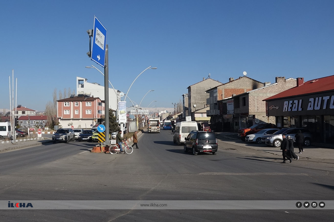 Ağrı’da iki mevsim bir arada, zirveler beyaz, şehir güneşli