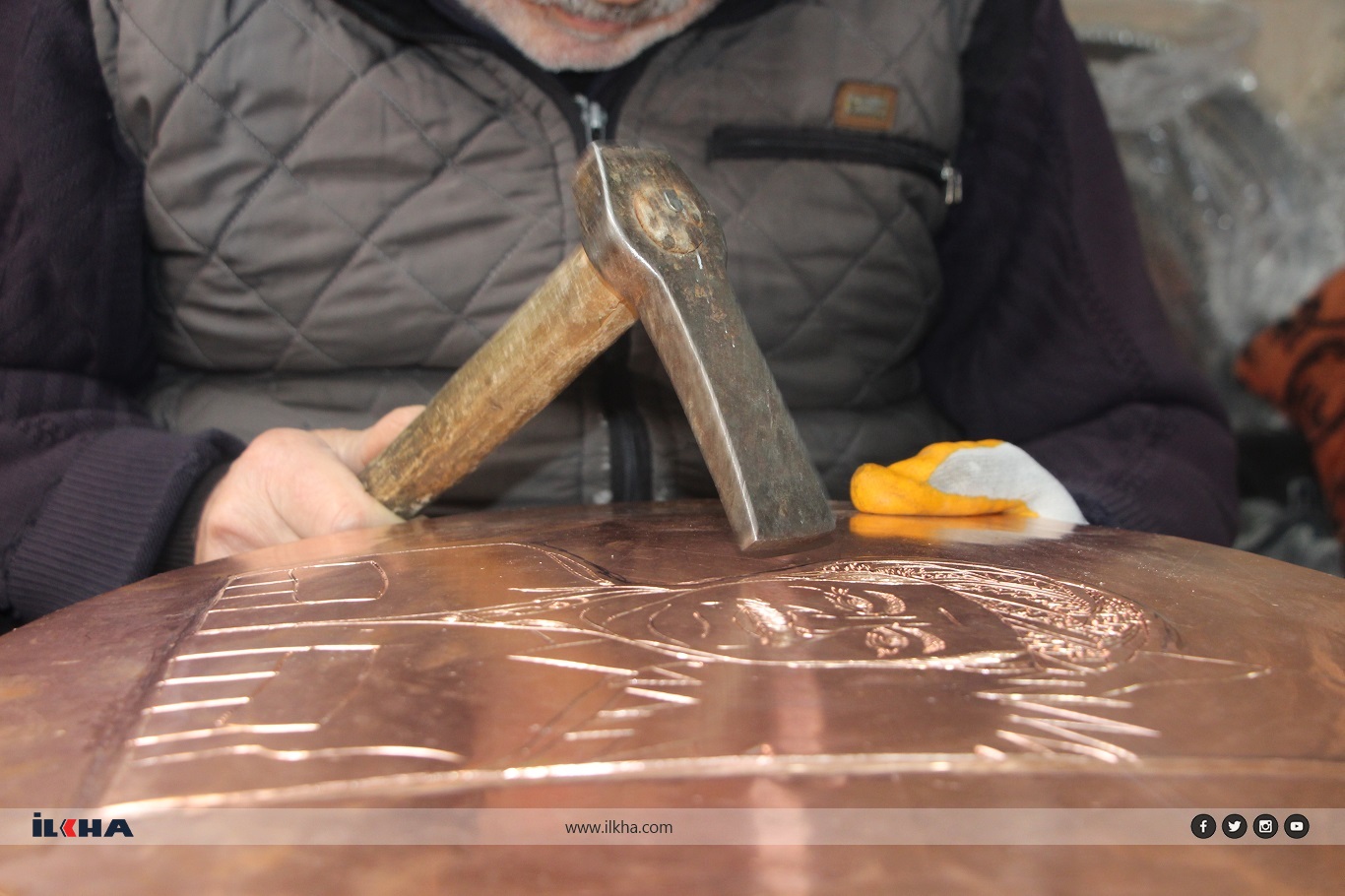 60 yıldır bakıra şekil veren Nihat Usta: İşin ustası olmak için uzun yılların ömürden gitmesi lazım