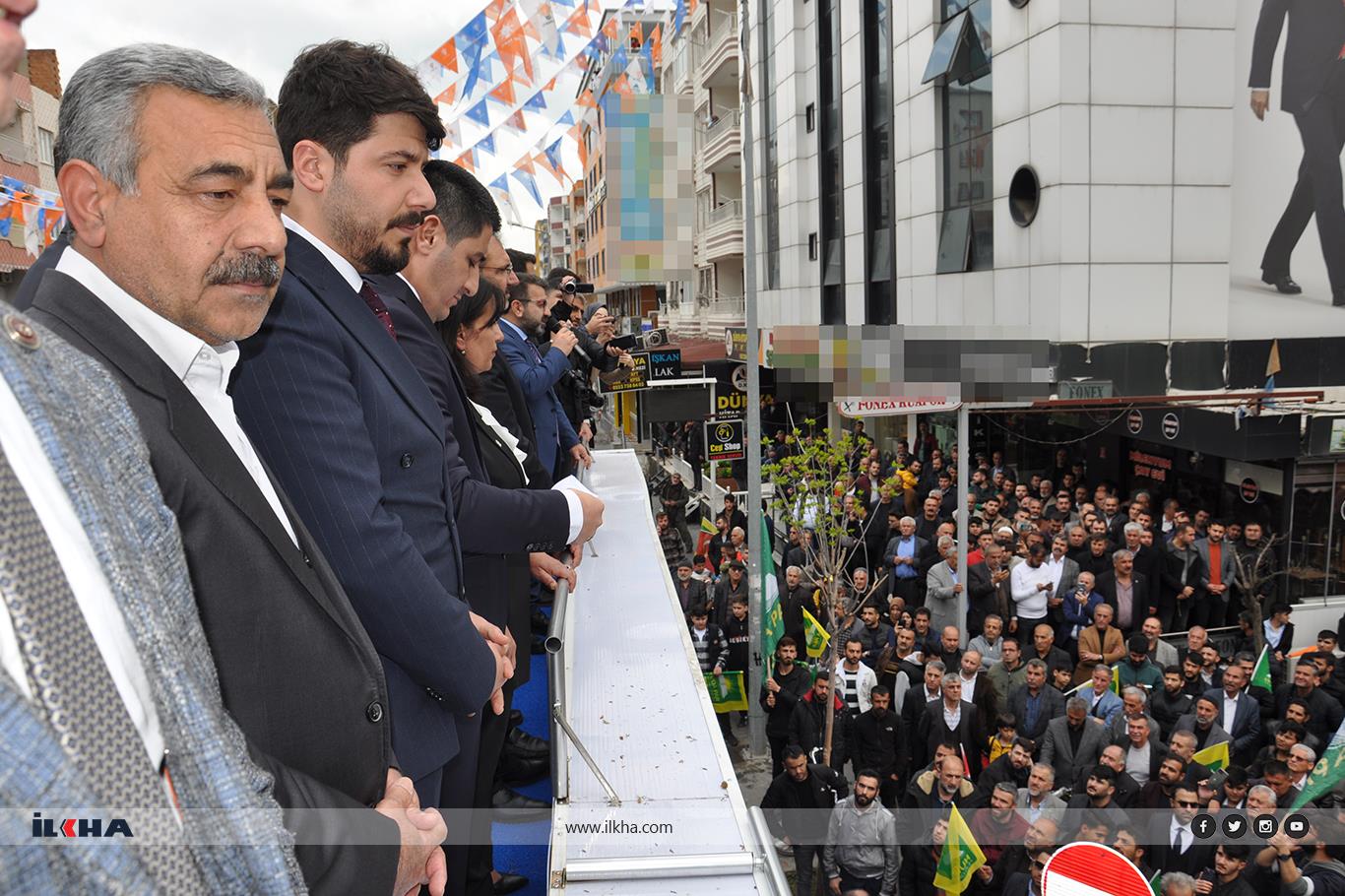 HÜDA PAR'lılardan Batmanlı milletvekili adaylarına coşkulu karşılama HÜDA PAR'lılardan Batmanlı milletvekili adaylarına coşkulu karşılama