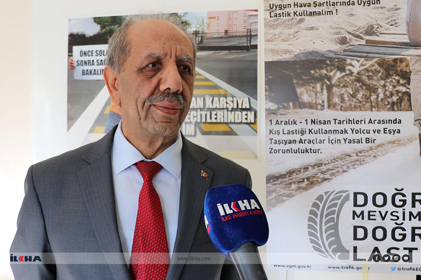 Yol Güvenliği Uzmanı Memiş, kış lastiği konusunda sürücüleri uyardı Yol Güvenliği Uzmanı Memiş, kış lastiği konusunda sürücüleri uyardı