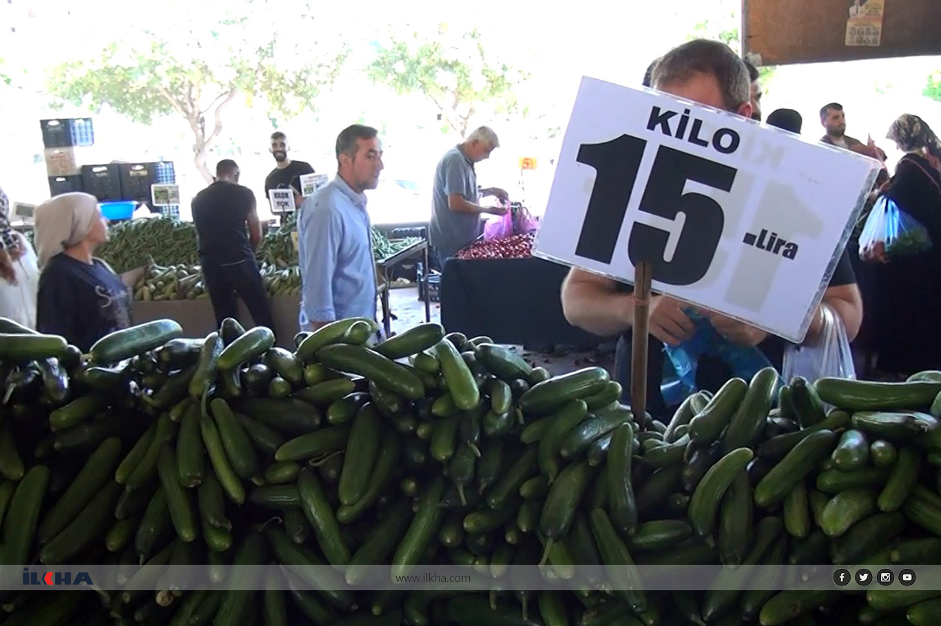 Pazarcı esnafı: Hem biz hem de vatandaş mağdur