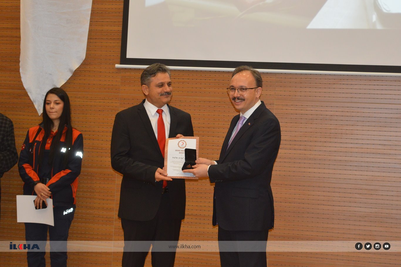 Siirt'te kan bağışçılarına madalya verildi