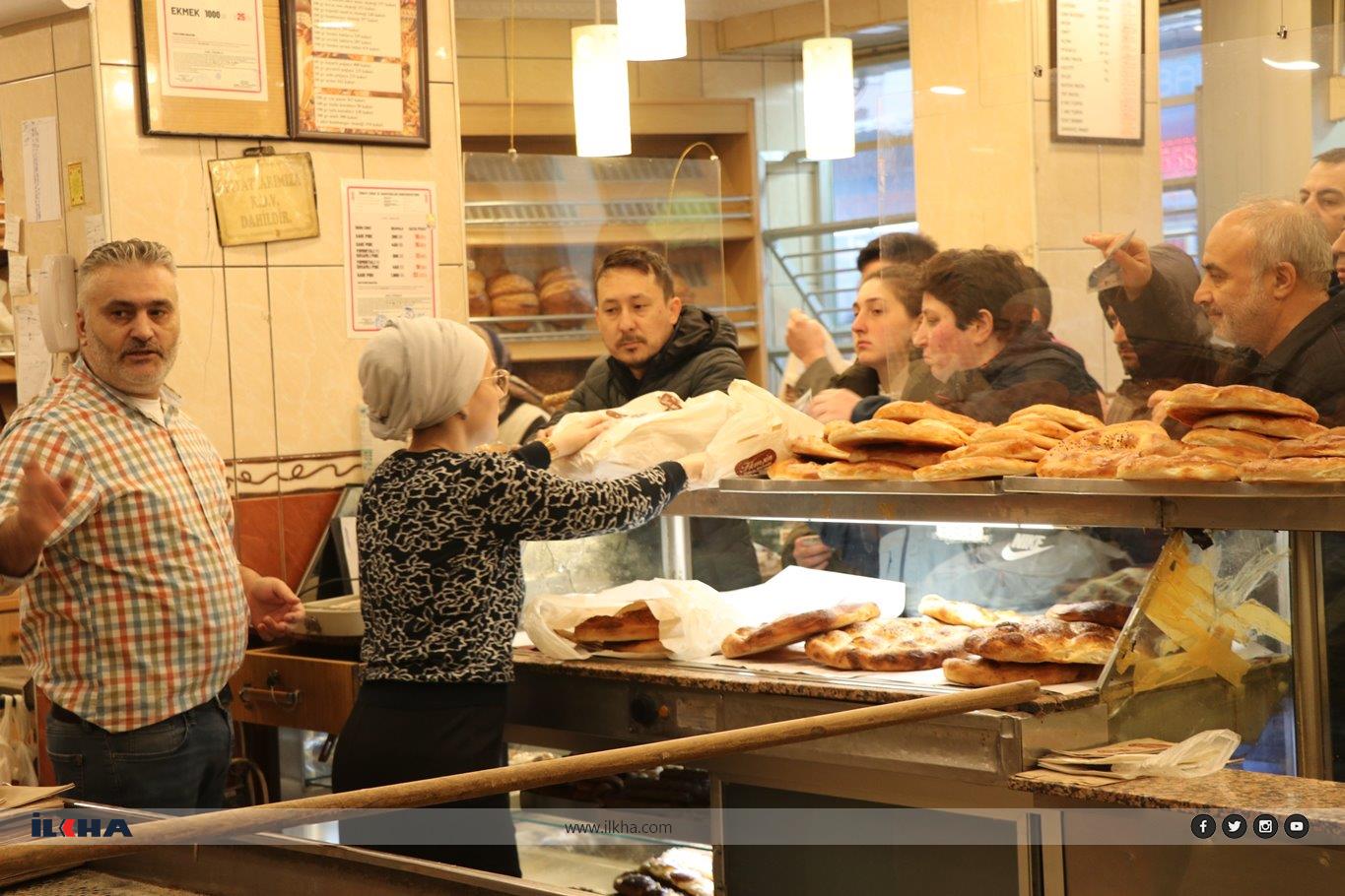 Fırıncıların Ramazan yoğunluğu: Gün boyunca dinlenmeden pide çıkarıyorlar