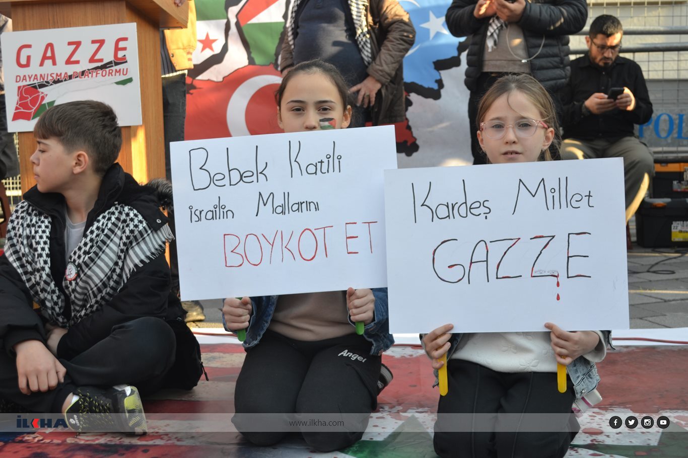 Bursa'da binlerce kişi Gazze'ye destek için yürüdü