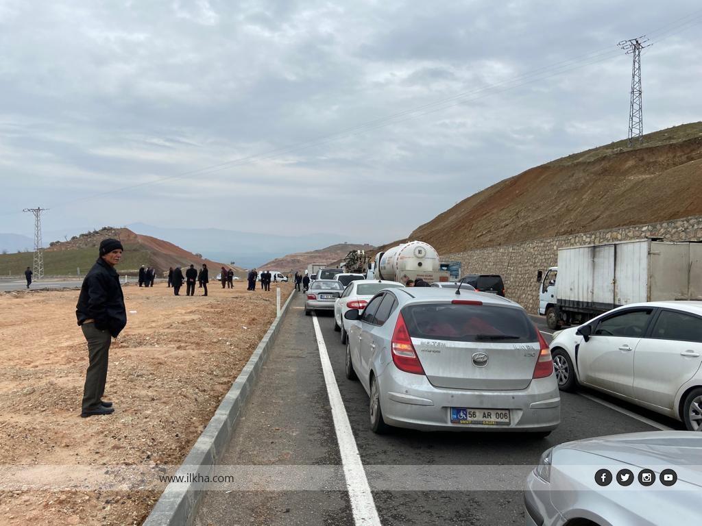 Siirt-Kurtalan karayolu kapandı araçlar mahsur kaldı Siirt-Kurtalan karayolu kapandı araçlar mahsur kaldı