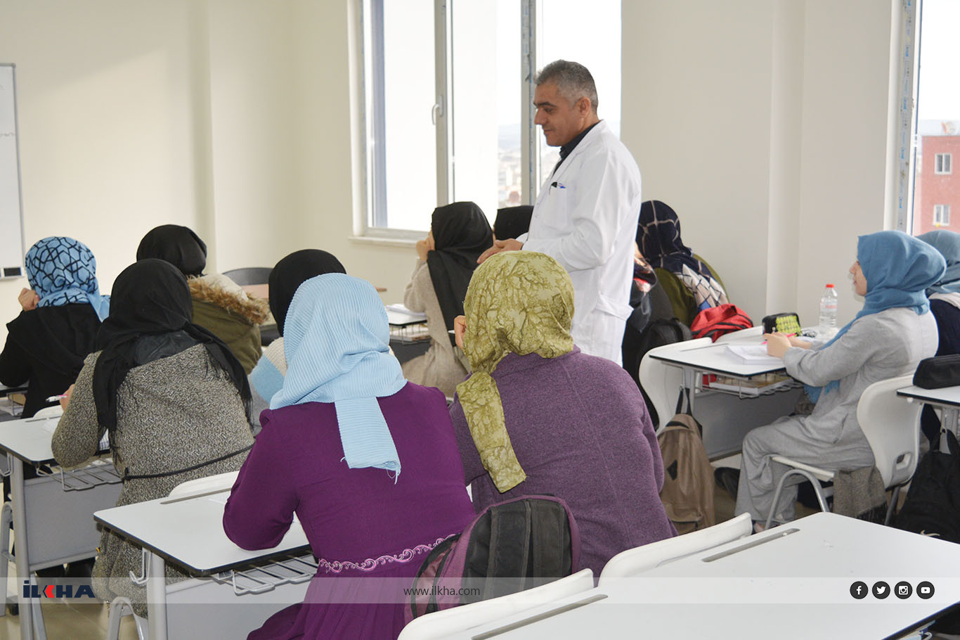 Okullarda tek tip kıyafet geri geliyor: Eğitim camiası ne düşünüyor? Okullarda tek tip kıyafet geri geliyor: Eğitim camiası ne düşünüyor?