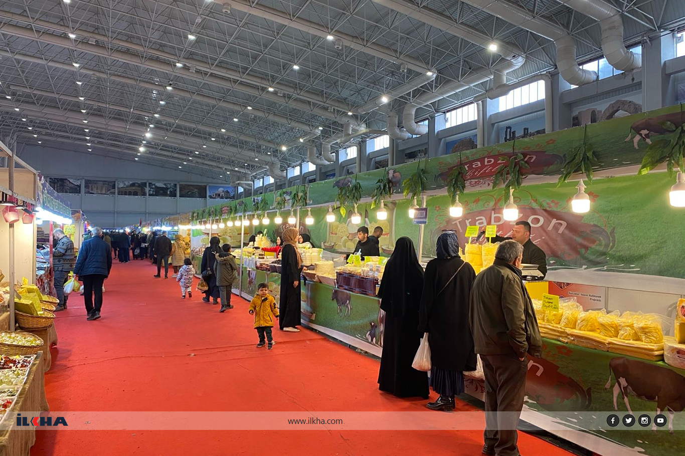 Şanlıurfa'da yöresel ürünler rağbet görüyor Şanlıurfa'da yöresel ürünler rağbet görüyor