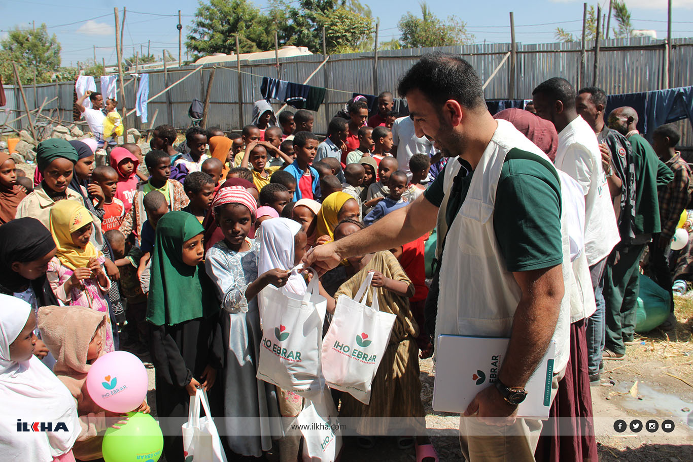 IHO EBRAR, Etiyopya'da yüzlerce yetimi giydirdi