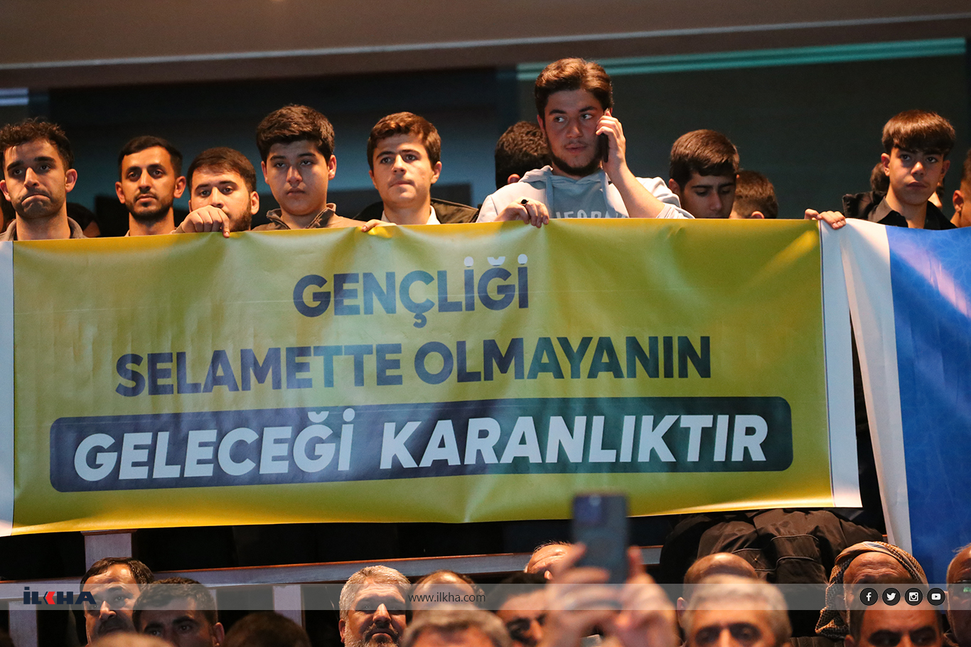 HÜDA PAR'ın 13'üncü kuruluş yıl dönümü Diyarbakır'da coşkuyla kutlandı