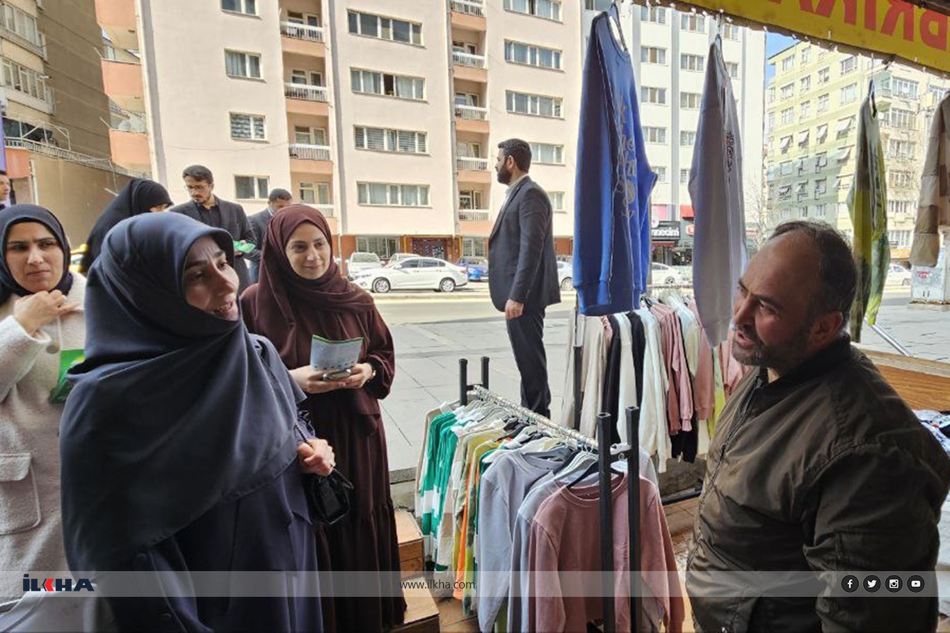 HÜDA PAR Çankaya Belediye Başkan Adayı Emine Alpsoy'dan esnaf ziyareti