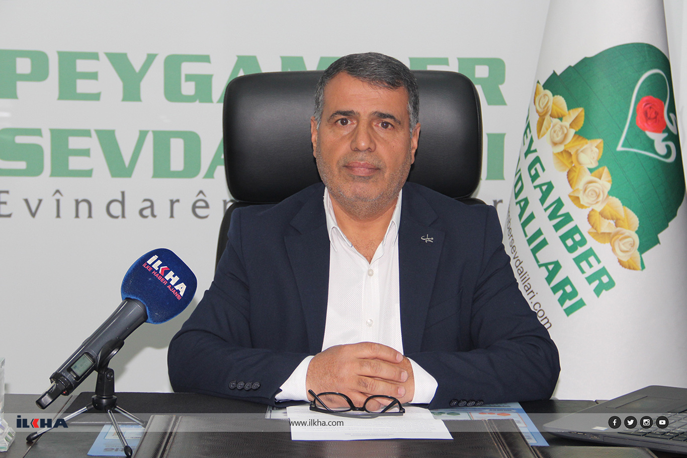 Peygamber Sevdalılarından Kadir Gecesi mesajı: Bu gece, hem bireysel arınma hem de ümmet bilinci için fırsattır Peygamber Sevdalılarından Kadir Gecesi mesajı: Bu gece, hem bireysel arınma hem de ümmet bilinci için fırsattır