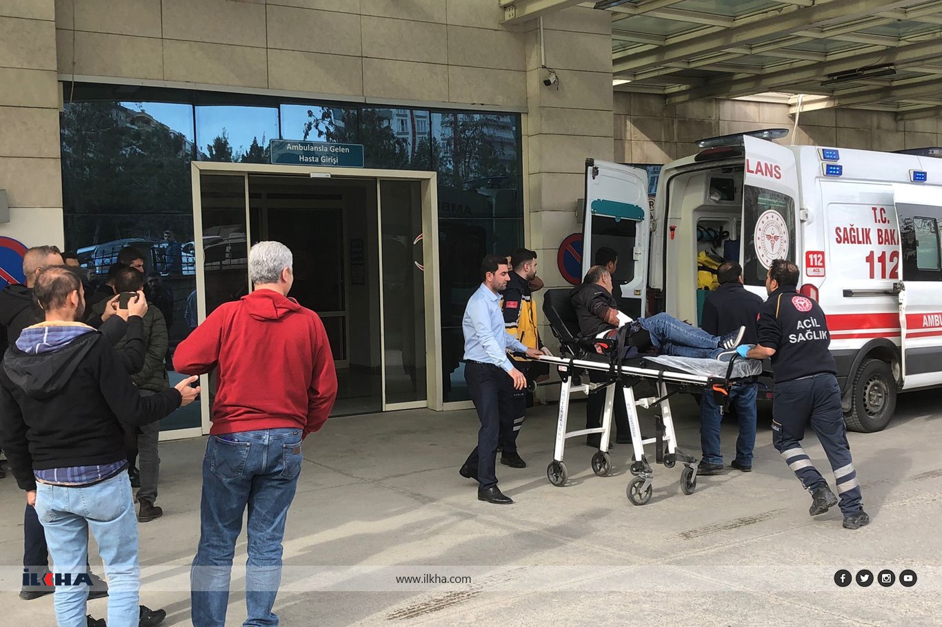 Siirt'te muhtarlık adaylığı kavgası: 9 yaralı