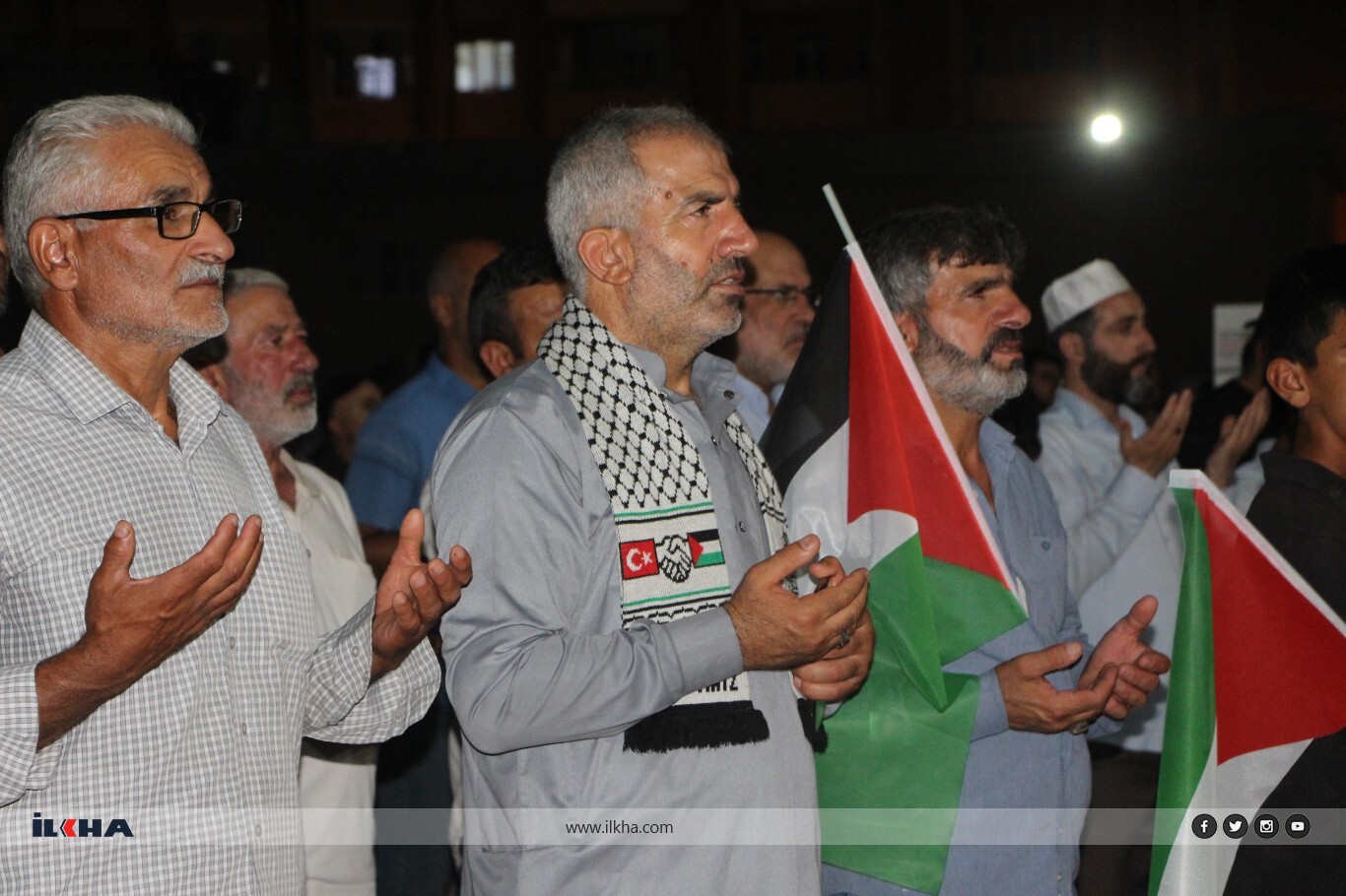 Kızıltepe halkı Gazze için meydanlarda: İslam ülkeleri büyük bir vebal altındadır Kızıltepe halkı Gazze için meydanlarda: İslam ülkeleri büyük bir vebal altındadır