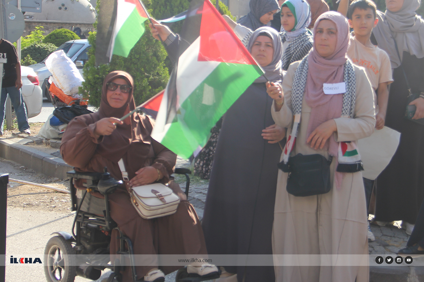 Adanalı anneler ve çocuklardan Gazze’ye destek yürüyüşü