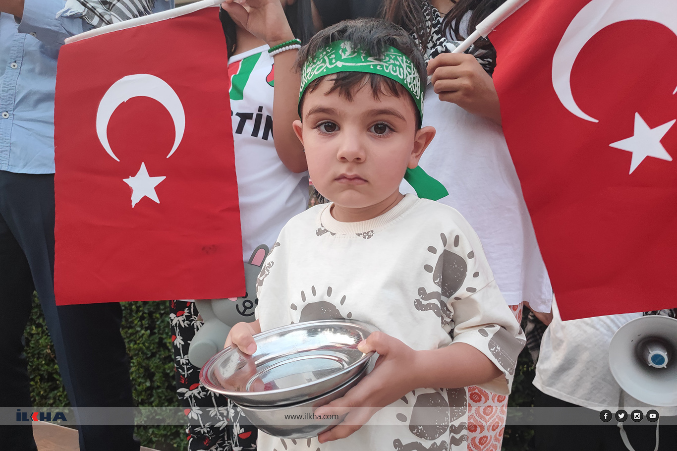 Malatya'da "Gazze için ses ver" etkinliğinde binlerce kişi bir araya geldi Malatya'da "Gazze için ses ver" etkinliğinde binlerce kişi bir araya geldi
